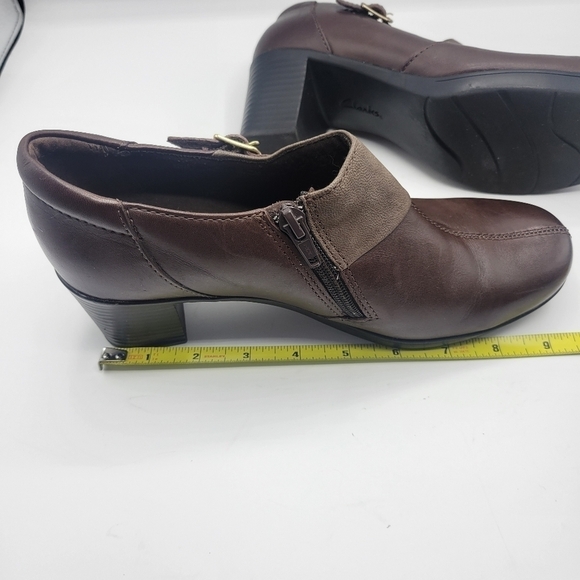 Clarks Bendables slip on ankle heeled booties leather upper size 8M - Picture 11 of 15